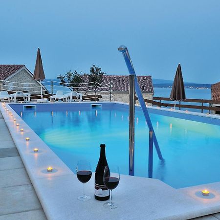 Cozy Apartment In Posedarje With House Sea View Ngoại thất bức ảnh